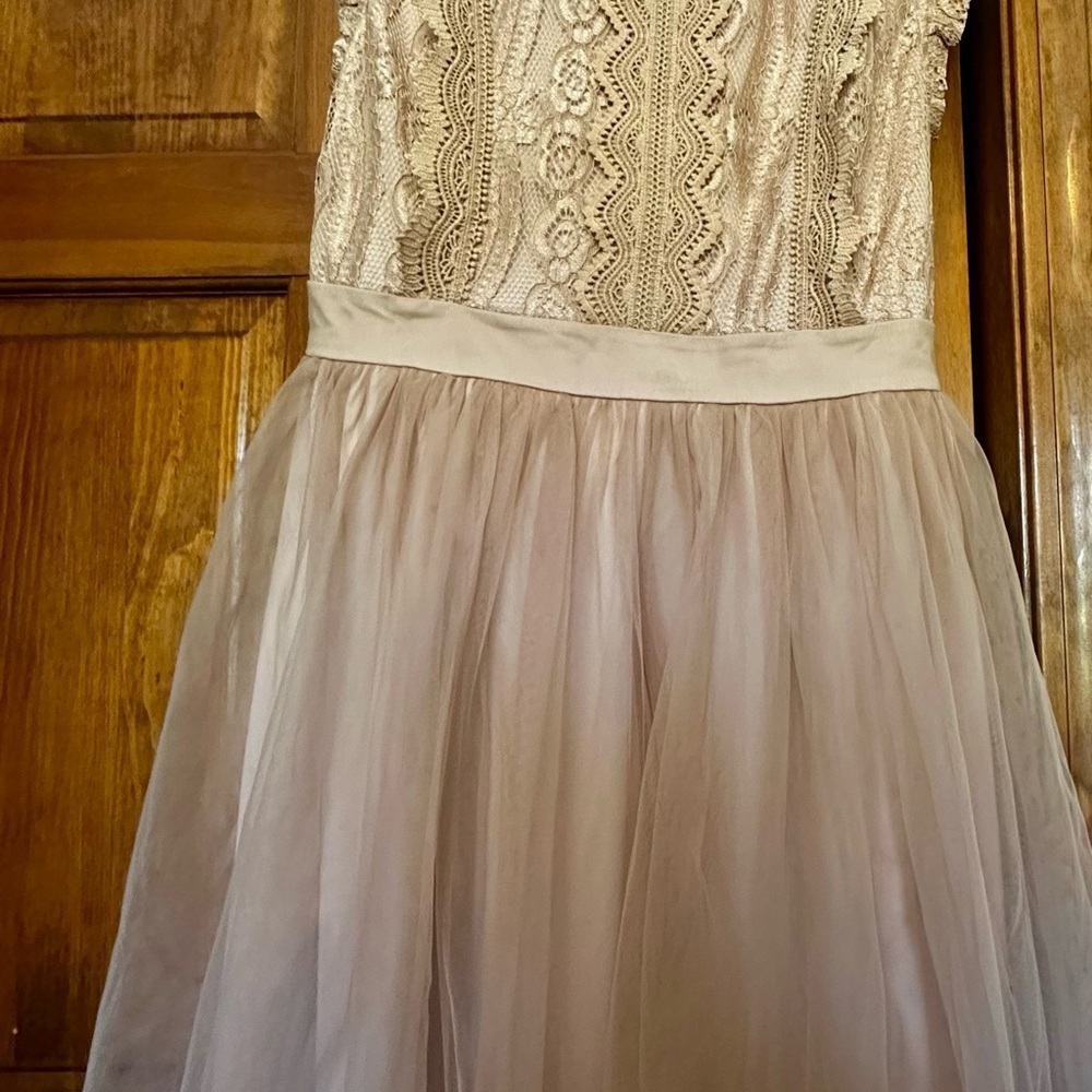SHEIN Elegant Lace Dress in Cream - Picture 3 of 8